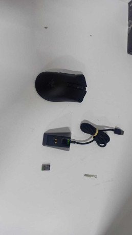 RAZER DEATHADDER V2 PRO RZ01-03350400-R3G1(OUTLET)