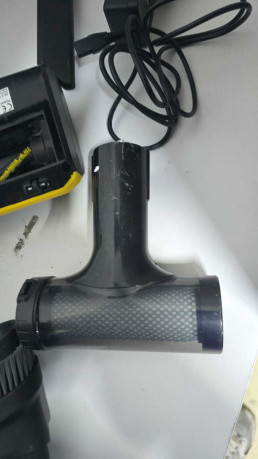 KARCHER VC 6 CORDLESS OURFAMILY PET DIKEY (OUTLET)