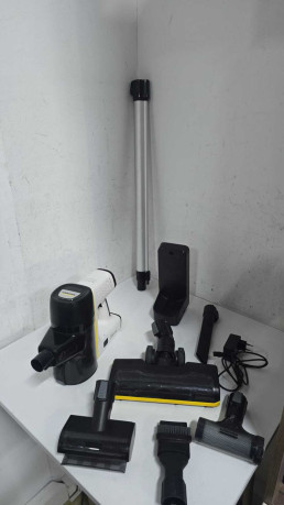 KARCHER VC 6 CORDLESS OURFAMILY PET DIKEY (OUTLET)