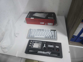 ASUS M701 ROG AZOTH  NXSW/TR BEYAZ KLAVYE(OUTLET)