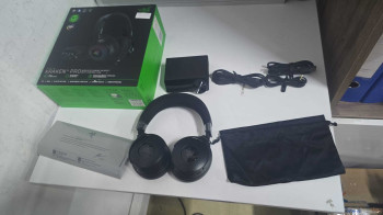 RAZER KRAKEN V4 PRO KBS KULAKLK RZ04-05160(OUTLET)
