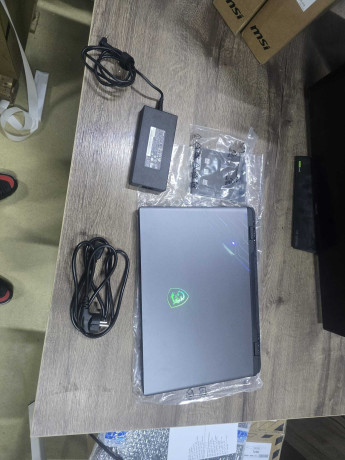 MSI NB CROSSHAIR 17 HX AI D2XWGKG-018XTR U(OUTLET)