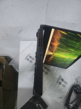 MSI NB KATANA 15 HX B14WFK-817XTR I7-14650(OUTLET)