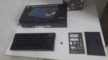 ASUS M702 AZOTH EXTREME UK KLAVYE(OUTLET)