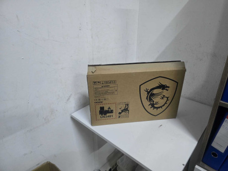 MSI KATANA 17 HX B14WGK-048XTR I9-14900HX (OUTLET)