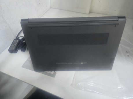 HP 250 G10 B9YT2ET i7-1355U 16GB 512GB 15.(OUTLET)