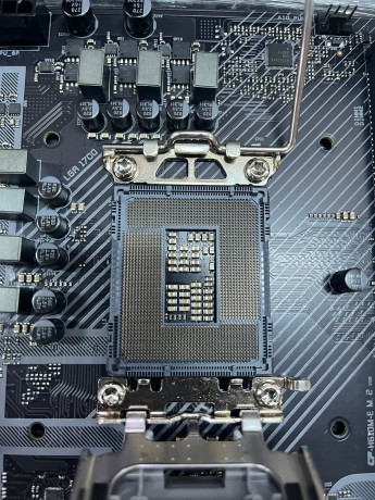COLORFUL H610M-E M.2 V20 DDR4 MB(OUTLET)
